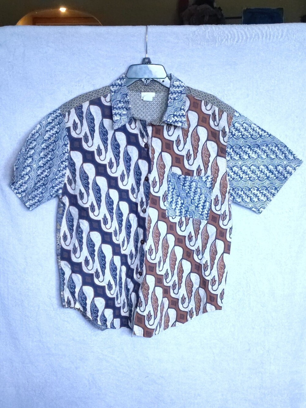 Vintage Middlebrook Park Short-Sleeve Button-Down Shirt in Brown & Navy Pattern